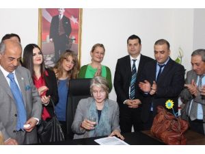 Anadolu Partisi Genel Başkanı Tarhan, İskenderun İlçe Teşkilatını Ziyaret Etti