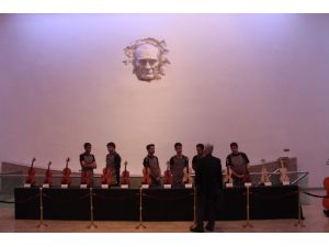 Bülent Ecevit Üniversitesi Öğrencilerinin Çalgı Yapım Sergisi Başkent’te Açıldı