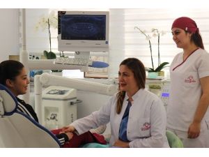 Diş Eksikliği Yaşlandırıyor