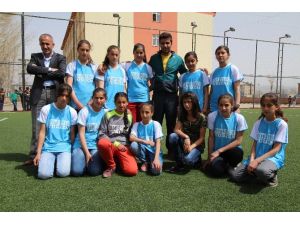 Emekleri Ve Hayalleri Suya Düştü