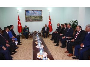 Cumhurbaşkanı Erdoğan, Ahıska Türkleri İle Bir Araya Geldi