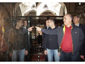 Azeri Bakan Bursa’ya Hayran Kaldı