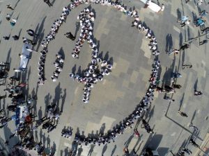 400 Öğrenci Kitap Okuyarak Hz. Muhammed’in İsmini Yazdı
