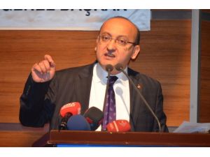 Akdoğan’dan Papa’ya: Sen Tarih Kurumu Musun?