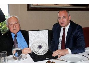 Trabzonspor, Galatasaray Yönetimine Yemek Verdi