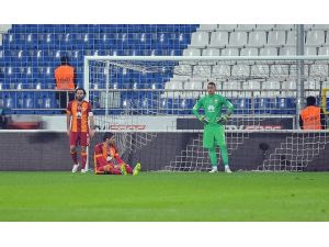 Aslan Kaleyi Kapatamıyor