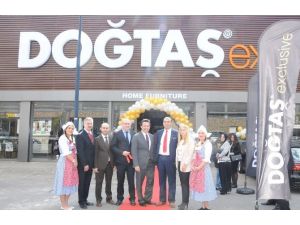 Avrupa’nın En Büyük Türk Mobilya Mağazası Açıldı