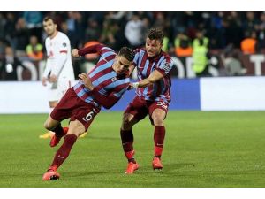 Medjani, Galatasaray’ı Boş Geçmiyor