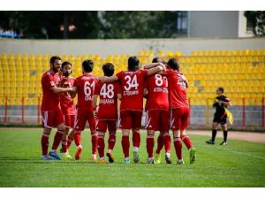 Yeni Malatyaspor Şampiyon Gibi