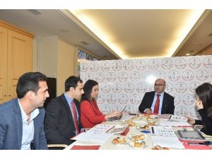 800 Bin Öğretmen E-imzaya Geçecek
