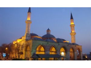 Selimiye’den Sonra Ulu Cami De 24 Saat Açık Kalacak