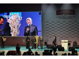 Sare Davutoğlu: “Tek Derdimiz İnsanlık Onurunu Savunmaktır”