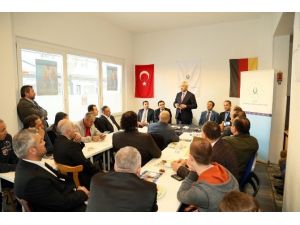 Gurbetçiler Enver Yılmaz’ı Bağrına Bastı