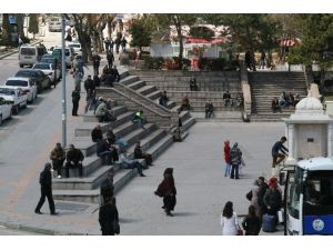Yozgatlı Seçim Vaatlerine İnanmıyor