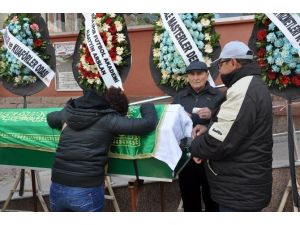 Eski Dardanelspor Futbolcusu Son Yolculuğuna Uğurlandı