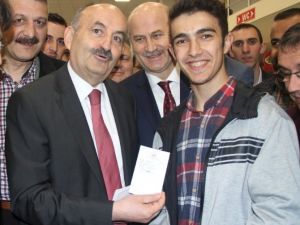 Bakan’la Fotoğraf Çektirdi Hayatı Kurtuldu