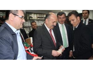 Bakan’dan Görülmemiş Ayakkabı Pazarlığı