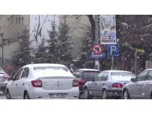 Kars’ta Nisan Karı Vatandaşları Şaşırttı