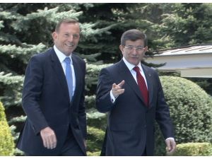 Avustralya Başbakanını Törenle Karşıladı