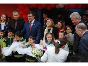 Kalkınma Bakanı Yılmaz: “Olmayan Kaynakları Da Dağıtıyorlar”