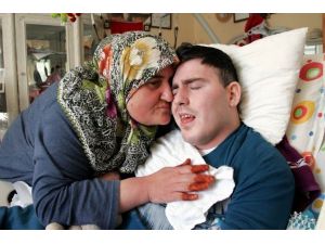 Yüz Felci Olan Gülsüm Ana’dan İyi Haber