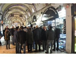 Kapalıçarşı Esnafının Tahliyesi Sürüyor