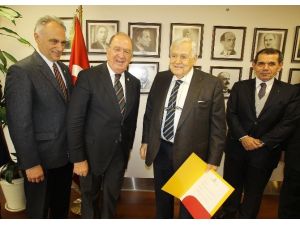 Galatasaray Divan Kurulu Mazbatasını Aldı