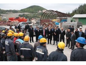 Maden İşçilerinin ’Maaş’ Tepkisi