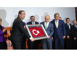 Ak Parti’li Lütfi Elvan Antalya’da