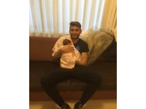 Medicana Sivassporlu Kaleci Ertuğrul Baba Oldu