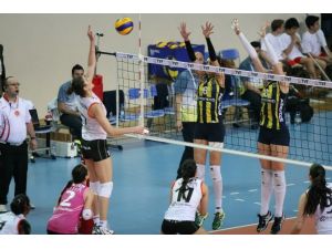 Fenerbahçe Grundig, Eczacıbaşı Vitra’yı Mağlup Etti