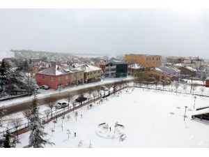 Yunak’ta 23 Nisan Kutlamalarına Kar Engeli