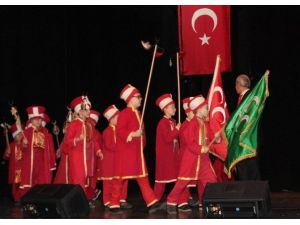 Minik Mehteranlar Büyüledi