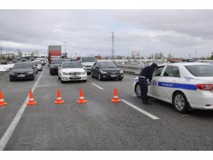 Seydişehir-antalya Yolu Kar Nedeniyle Trafiğe Kapandı