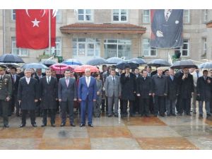 Akçakoca’da Yağmur Altında 23 Nisan Töreni