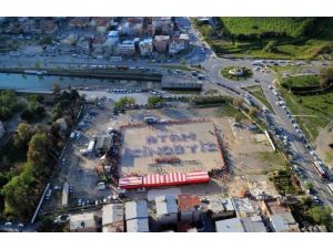 Bin 230 Çocukla Yazıldı
