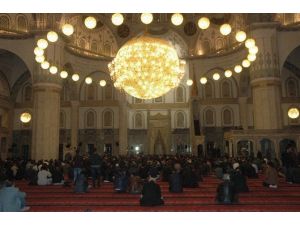 Başkent’te Kandil Coşkusu