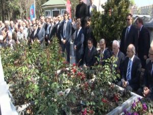 Erbakan Mezarı Başında Anıldı