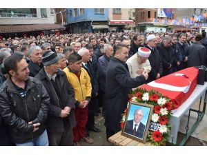 23 Nisan Töreninde Kalbi Duran Öğretmen Veysel Alan Son Yolculuğuna Uğurlandı