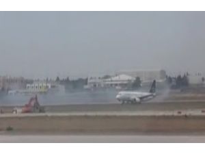 Yanan Thy Uçağı Piste Böyle İndi