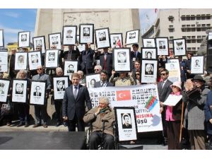 Diplomatlar Ermeni Terör Örgütlerinin Katlettiği Şehitler İçin Yürüdü