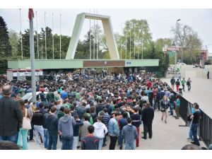 Bursa’da Fenerbahçe İzdihamı