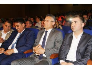 Aşıkların Atışmasını İzledi