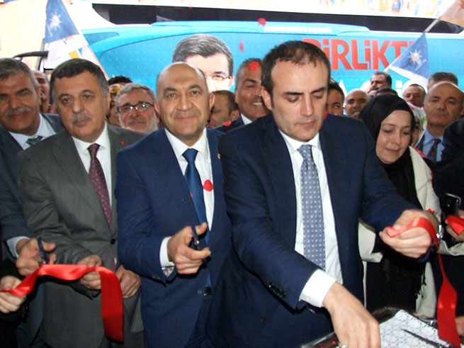Ak Parti’de En Canlı Açılış Türkoğlunda Oldu