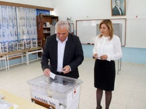 Kktc Başbakanı Yorgancıoğlu Sandık Başında