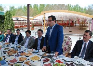 Başbakan Davutoğlu, Tokat’a Müjdelerle Gelecek