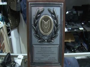 Unutulan Plaket Sahibi Kemal Derviş’i Bekliyor