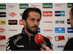 Canlı Yayında Evlenme Teklifinde Bulundu