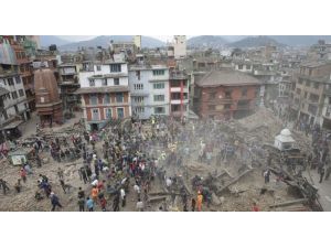 Nepal Depremzedesi Türkler Ülkelerine Dönüyor