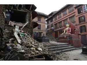 Nepal’de Ölü Sayısı 2 Bin 300’e Yükseldi